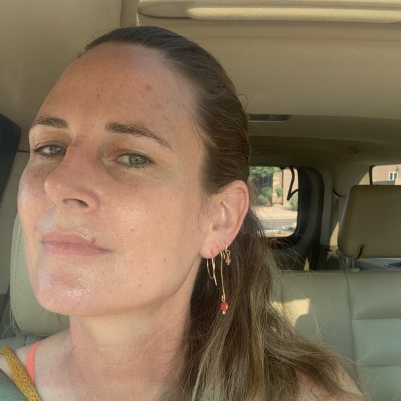 Meet your Posher, Keri - Picture 2 of 2